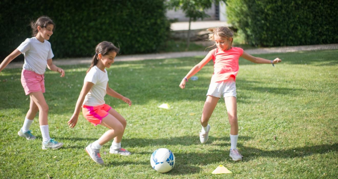 picture of girls playing football