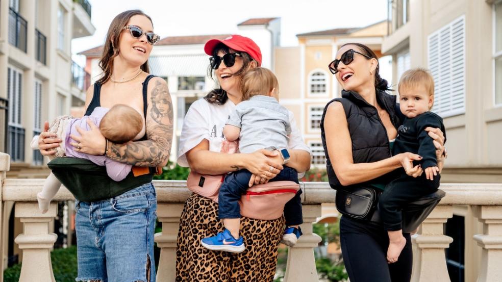 picture of mums using the Hackerlily HipSurfer carrier to help carry their toddlers