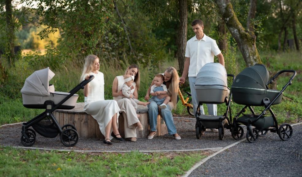 Tutis Families with their children and Tuti strollers picture of Tutis Families with their children and Tuti strollers