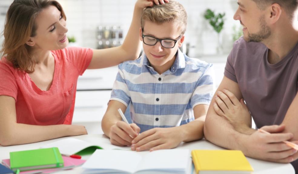 picture of parents supporting their child who is going through exam anxiety