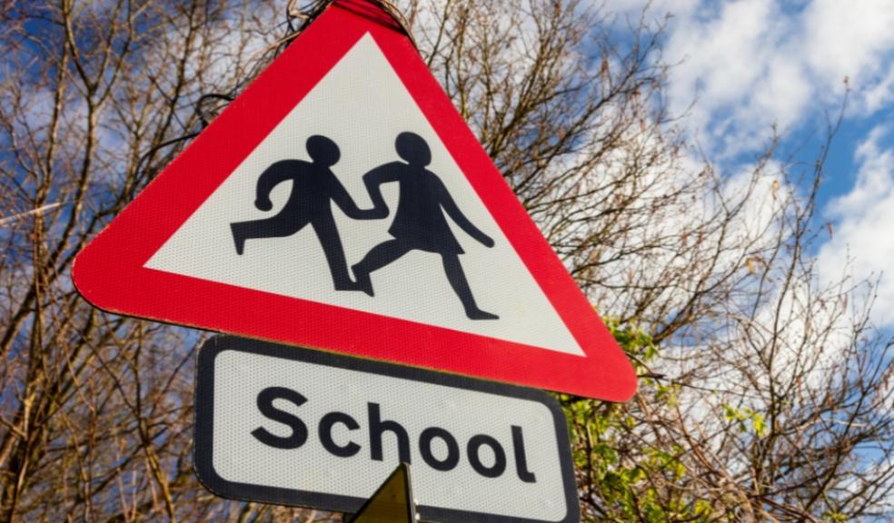 Picture of a school traffic sign