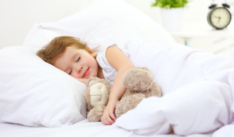 picture of child sleeping 