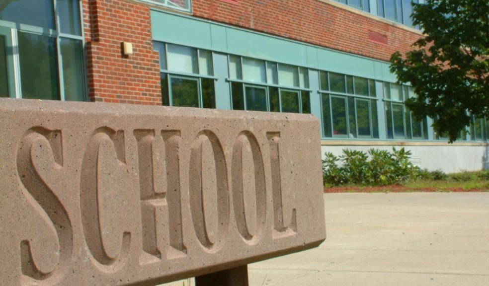 picture of a school building