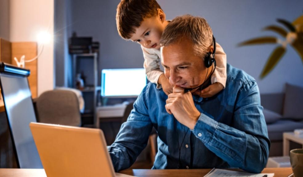 working parent picture of a working parent