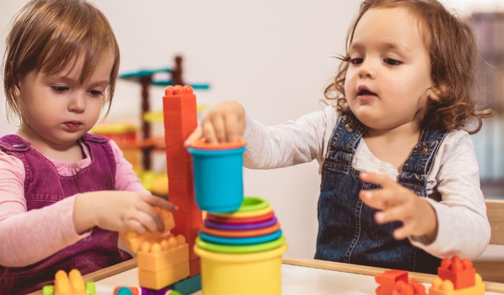 picture of toddlers playing at nursery
