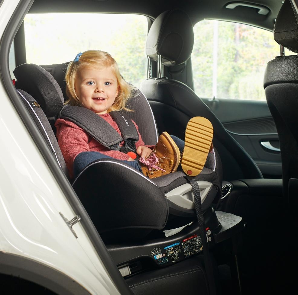 picture of a toddler in an ickle bubba car seat