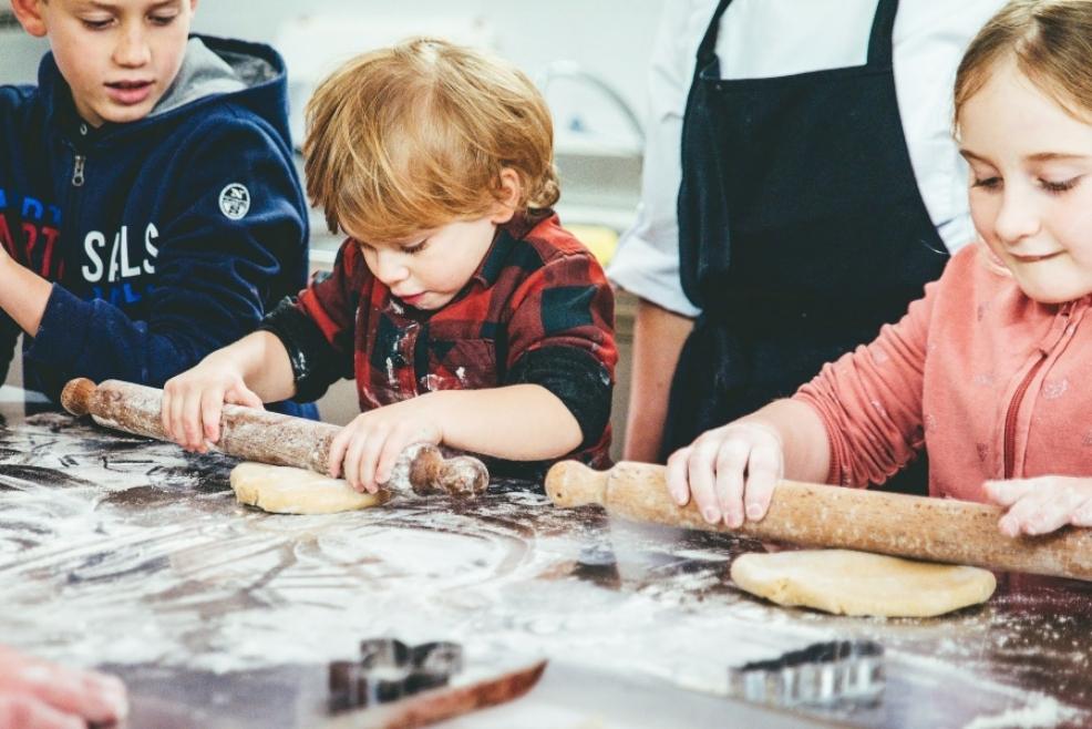 picture of children baking