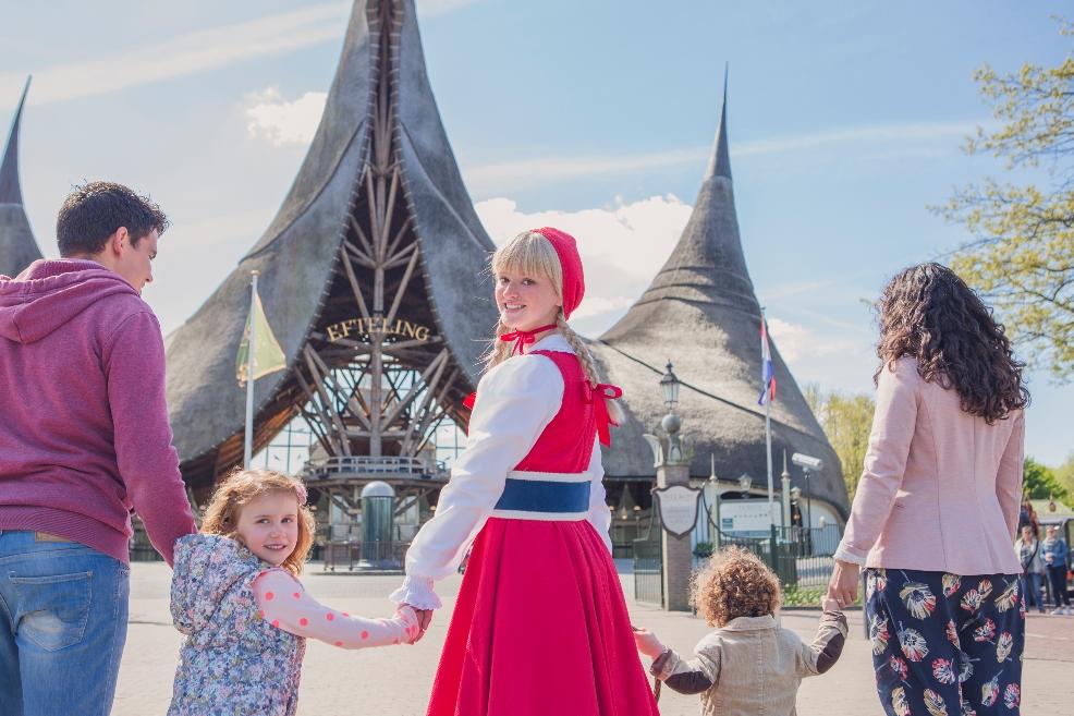 picture of a family at Eftling