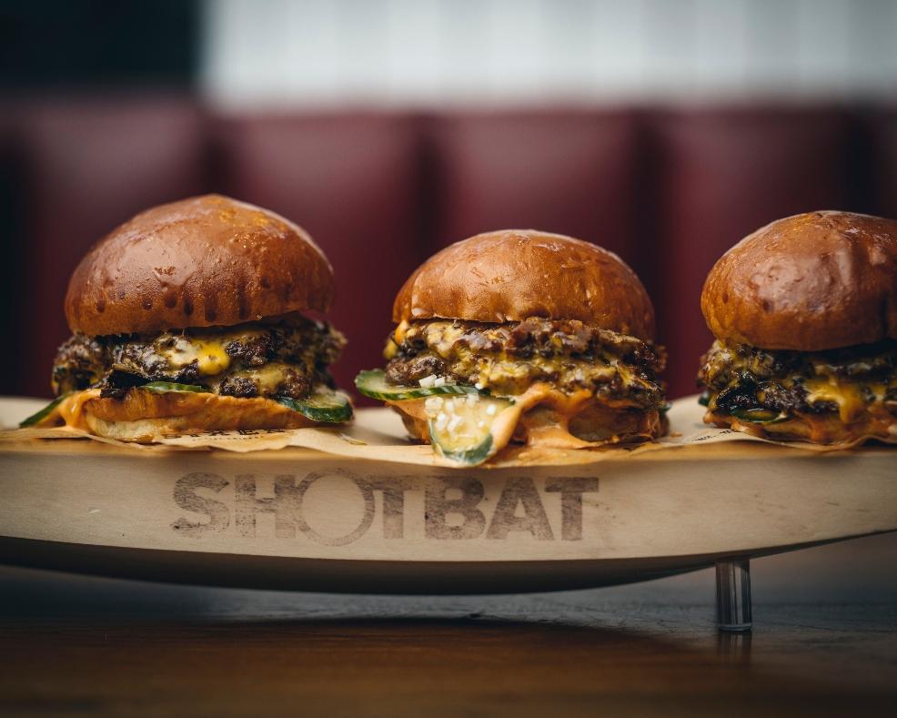 picture of sixes burger bat