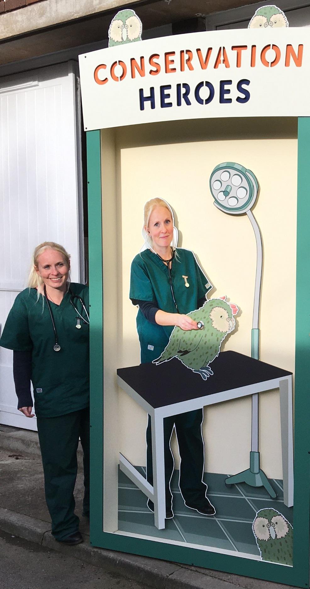 picture of vet sara shopland at bristol zoo