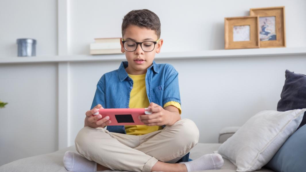 picture of a kid gaming