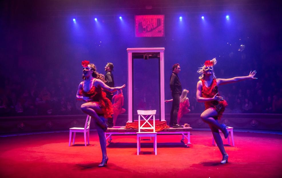 performers at Blackpool Tower circus picture of performers at Blackpool Tower circus