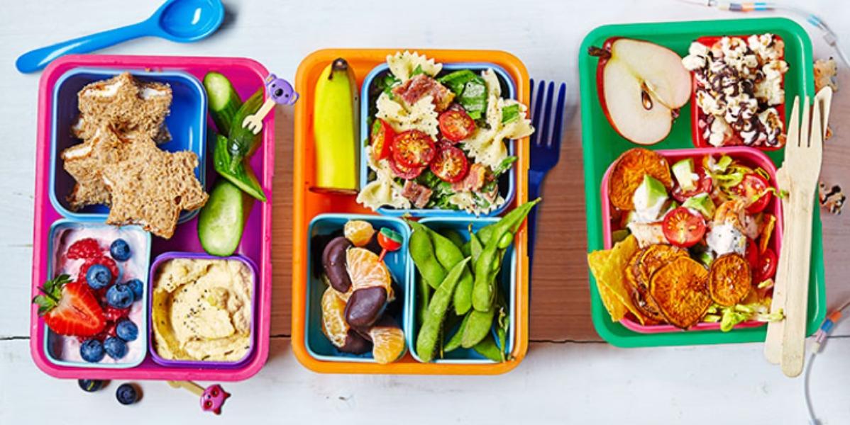 picture of kids school lunches