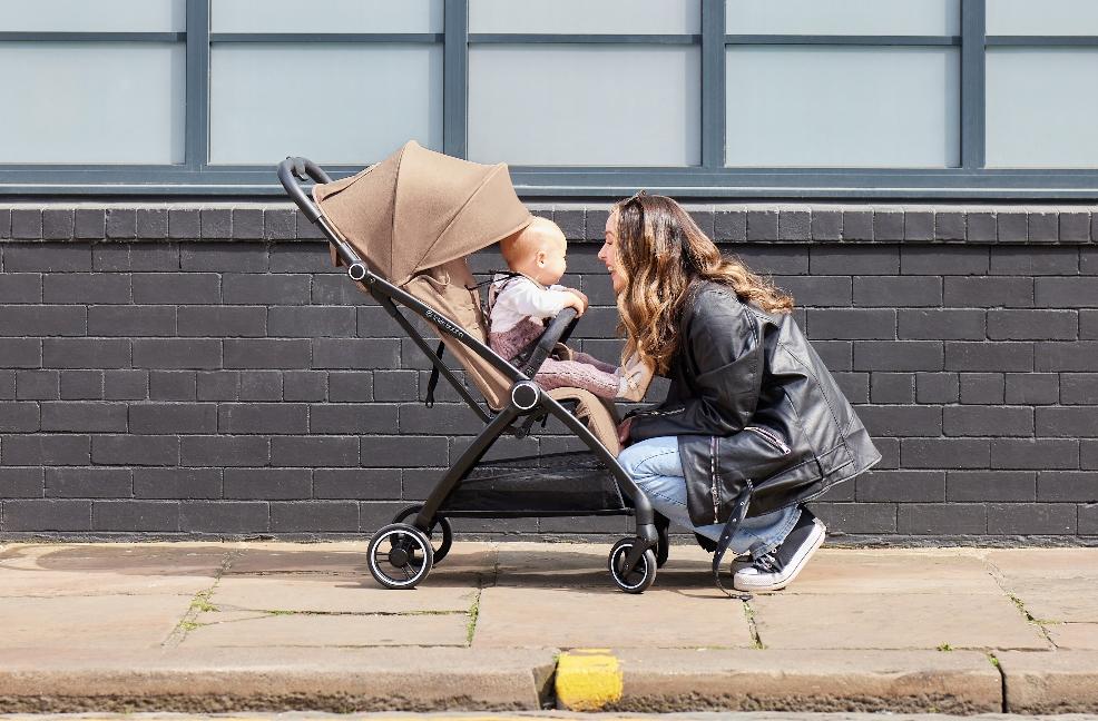 picture of mum and baby with Aries Auto-Fold Stroller
