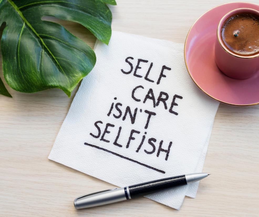 picture of a note saying self care isnt selfish
