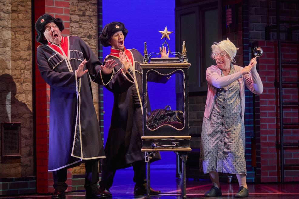 picture of gangsta granny in the theatre 