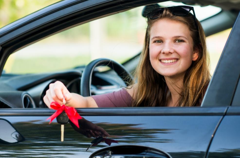 picture of teen getting first car