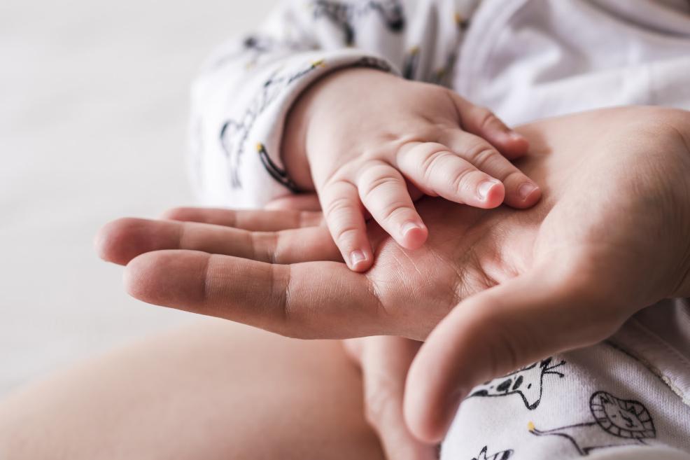 picture of baby's hand on a newborn photo shoot