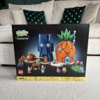 picture of Lego Spongebob squarepants Bikini Bottom Lego set in a family living room