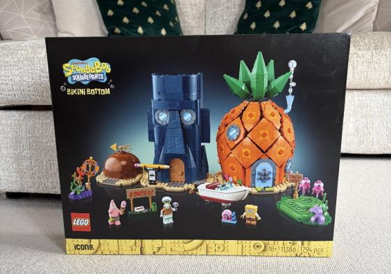 Lego Spongebob squarepants Bikini Bottom Lego set in a family living room picture of Lego Spongebob squarepants Bikini Bottom Lego set in a family living room
