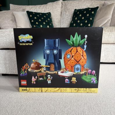 picture of Lego Spongebob squarepants Bikini Bottom Lego set in a family living room