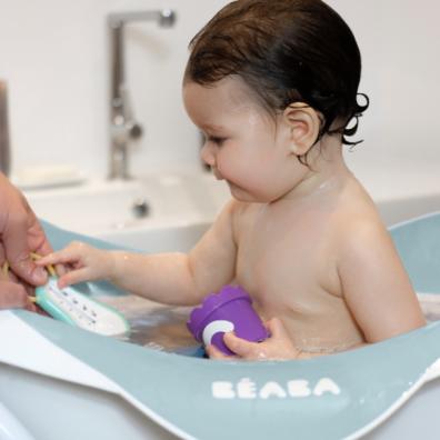 Picture of Beaba baby bath with a baby in