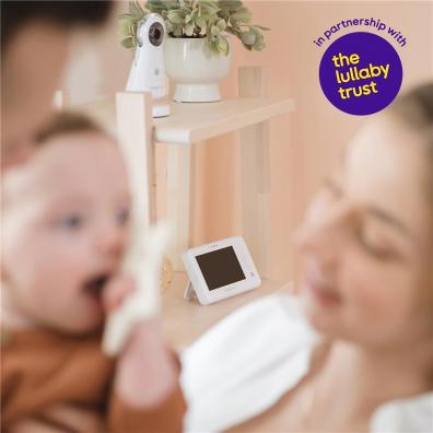 picture of family with Angelcare baby monitors in partnership with the lullaby trust