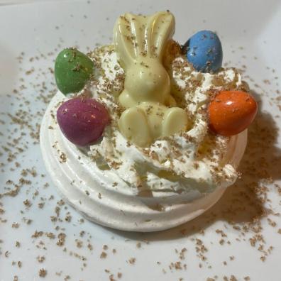 picture of Easter bunny meringue nests