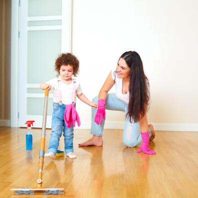 picture of a mum and child cleaning