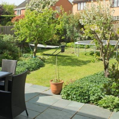 picture of a family garden